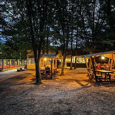 Lodge Holidays - Al Lago di Lago-2