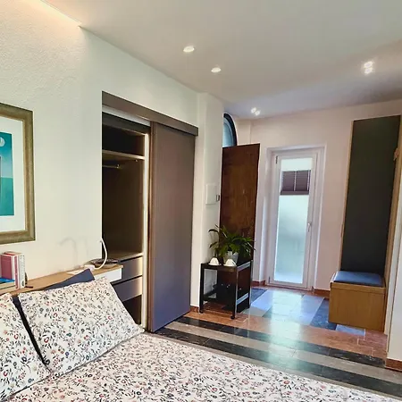 Villa Costantina With Heated Pool-3