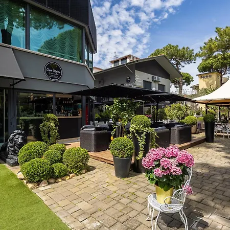 CASA MAJOR Hotel&Appartamenti CERVIA-2