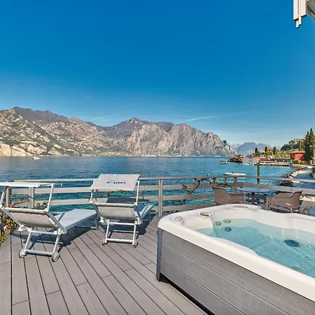 Hotel Castello Lake Front-3