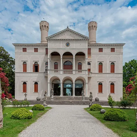 Castello Di Roncade-3
