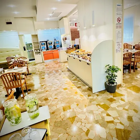 Hotel Touring-2