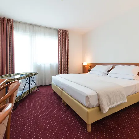 Airport Hotel Bergamo-2