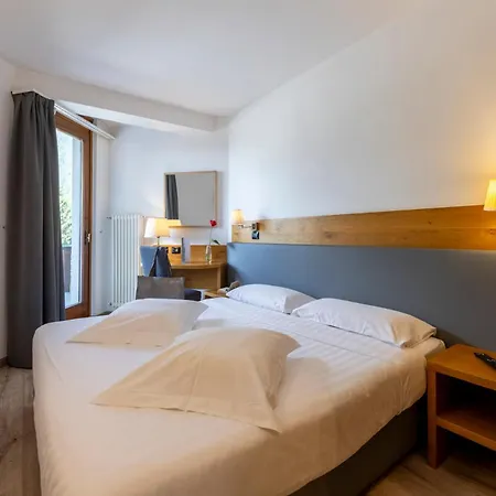 Royal Olympic Hotel-2