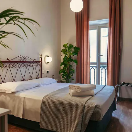 Hotel Italia-2