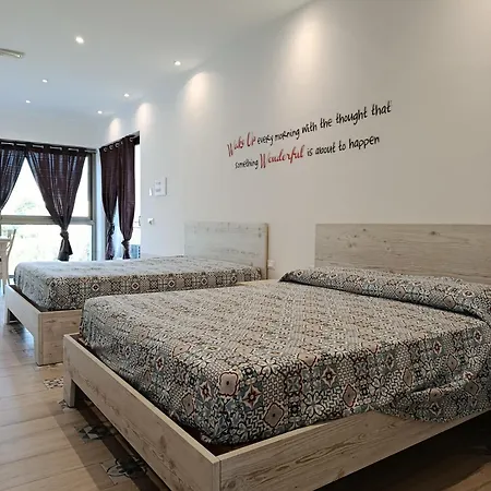 Sicily Rooms Appartamenti-3