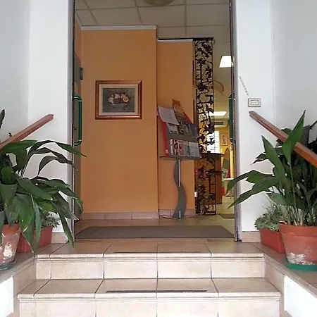 Hotel Dora-2