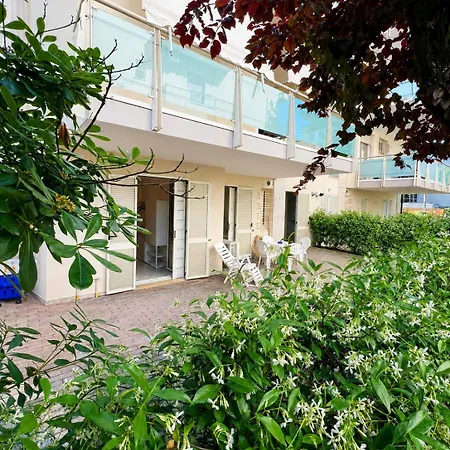 Family Hotel Antibes -50m dal mare --2