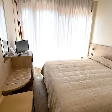 Hotel Scacciapensieri-3