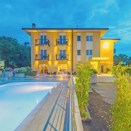 Hotel Nuova Barcaccia-3