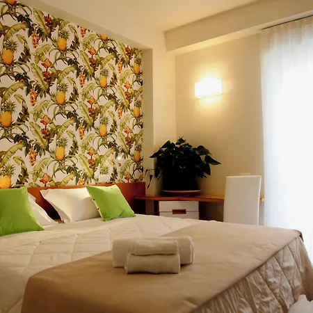 Hotel Montecarlo - Hotel Vista Mare con Piscina&Area Fitness-3