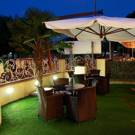 Hotel Monica-2