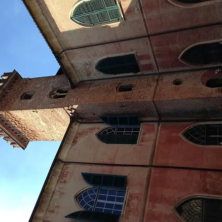 Castello Sannazzaro B&B-2