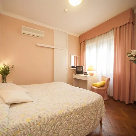 Hotel Aquila D'Oro-3