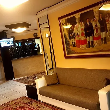 Hinterland Hotel-2