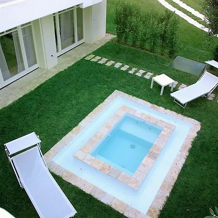 Le Ville Di Baia Dei Mergoli-2