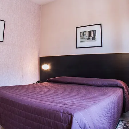 Grand Hotel Italiano-3