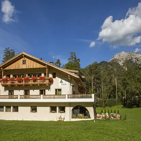 Residence Runcac-2