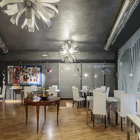 Base Hotel To Stay-2