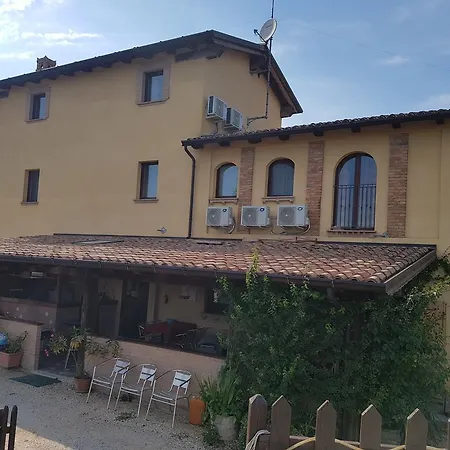La Locanda dei Cavalieri Affittacamere-3