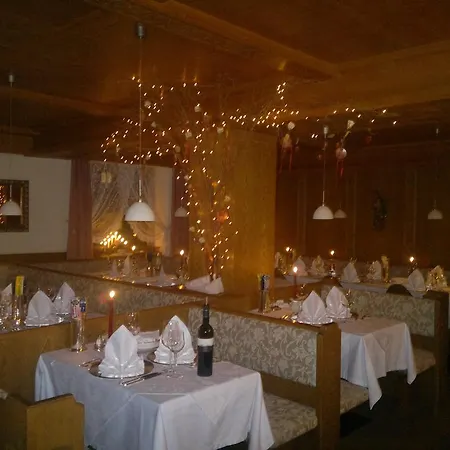 Hotel Ingram-2