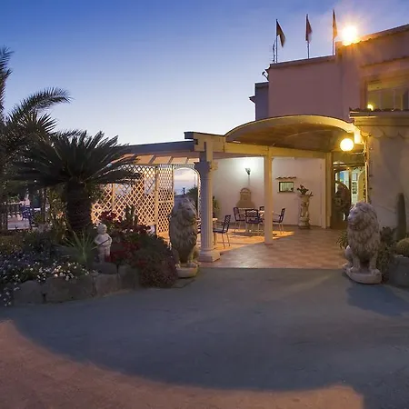 Hotel Riva Del Sole-2