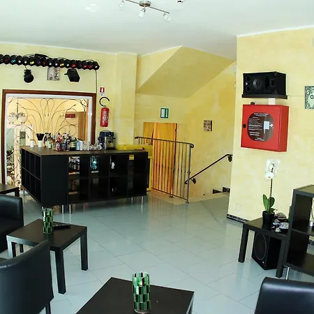 Hotel Ancora-2