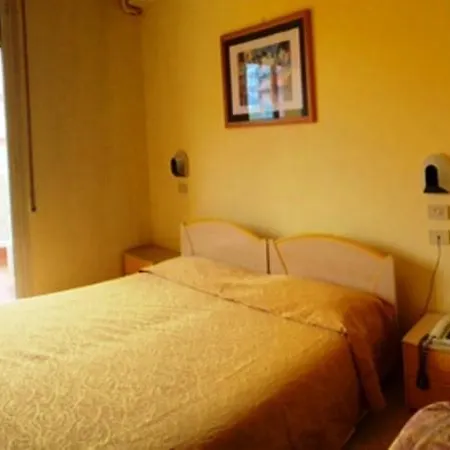 Hotel Reno-2