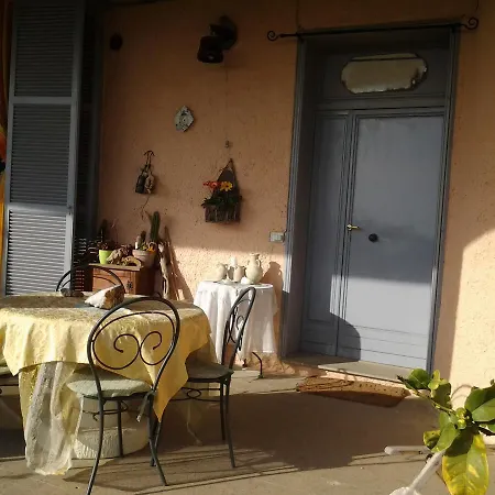 Guest house Villa di Judighes-3