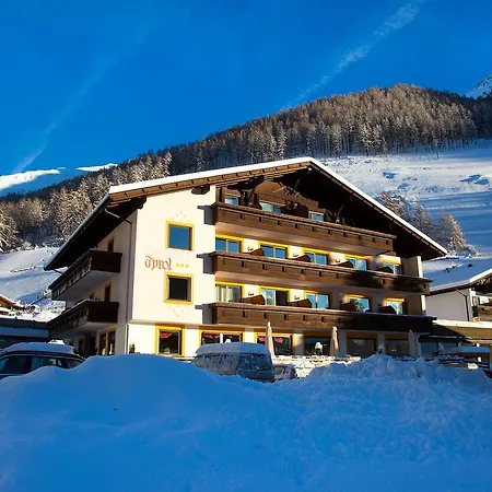 Berghotel Tyrol-3