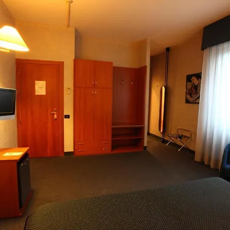 Hotel Lincoln-2