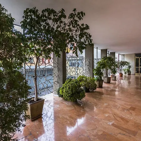 Lapacano Art Galery-2
