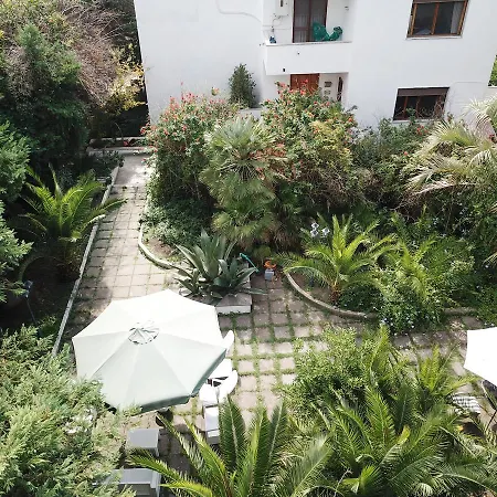 B&B Il Giardino di Villa Anna-3