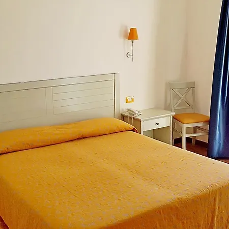 Hotel Villa Tramonto-3