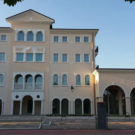 Quirinus Venetia Properties-3
