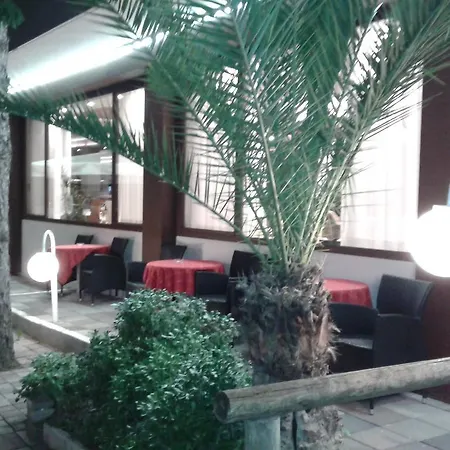 Hotel La Rondine-2