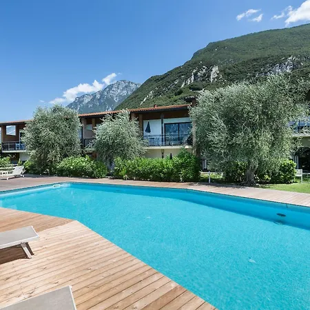 Residence Parco Lago Di Garda-3