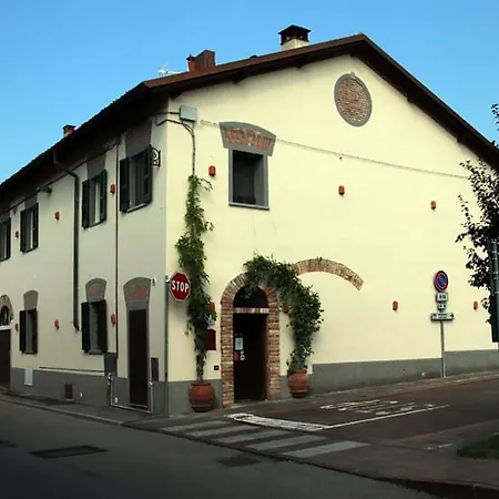 Bed & Breakfast 1906-2