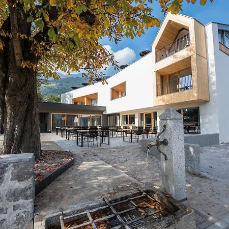 Dining & Living Alpenrose-2