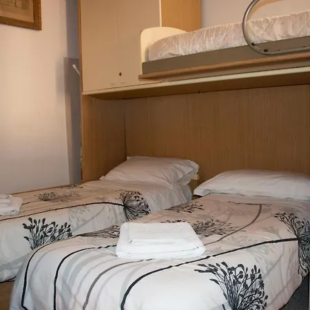 Vintage Apartment-2