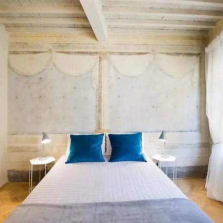 Il Piccolo Cavour Charming House B&B-3