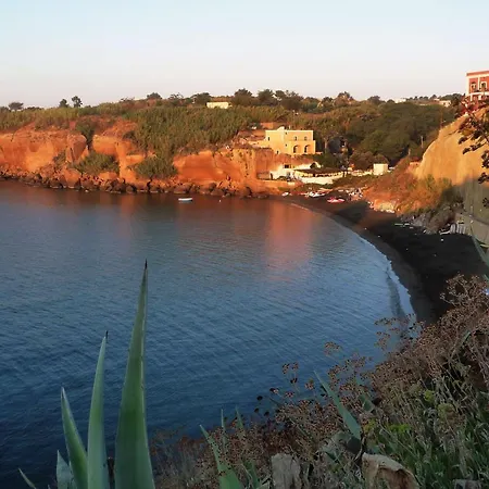 Livingapple Beach-3