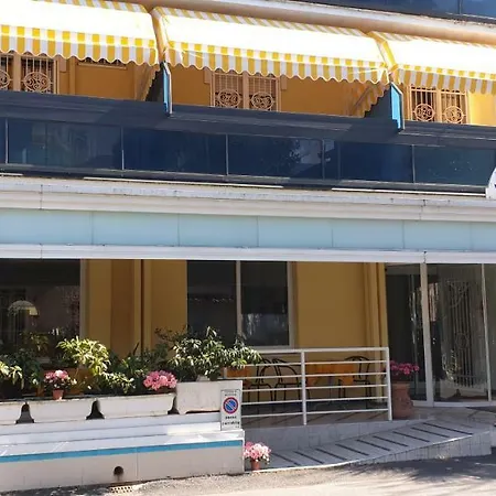 Hotel Ginevra-2