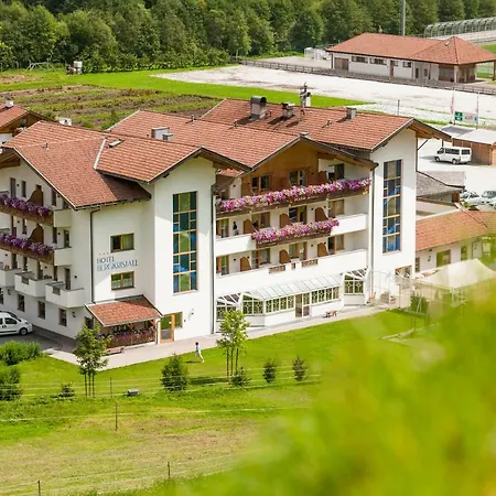 Hotel Bergkristall-2