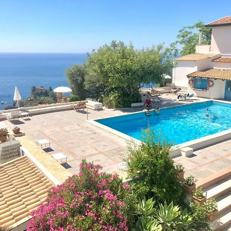 Residence Terra Rossa Taormina-2