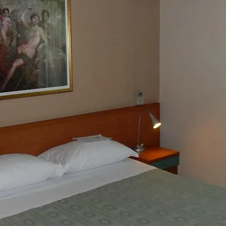 Hotel Pompei-2