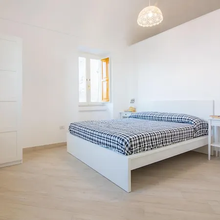 Casa Giovanna - De Vivo Realty-3