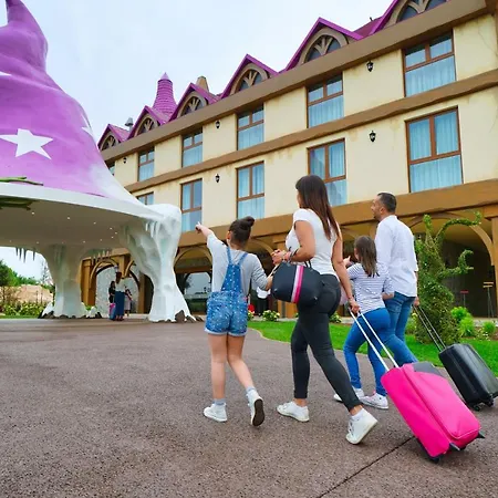 Gardaland Magic Hotel-2