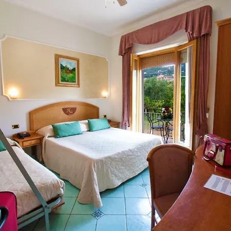 Hotel Savoia Sorrento-3