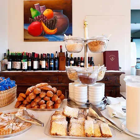 Hotel Albatros-3